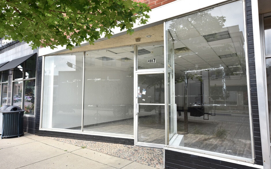 More Photos Of 4001-4015 N Oakland Ave, Milwaukee Apartments For Lease