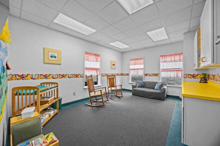 More Photos Of 188 Wiggins Rd, Mooresville Specialty For Sale