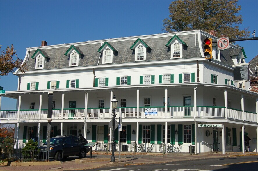 More Photos Of 10 N Main St, Doylestown Office Residential For Lease