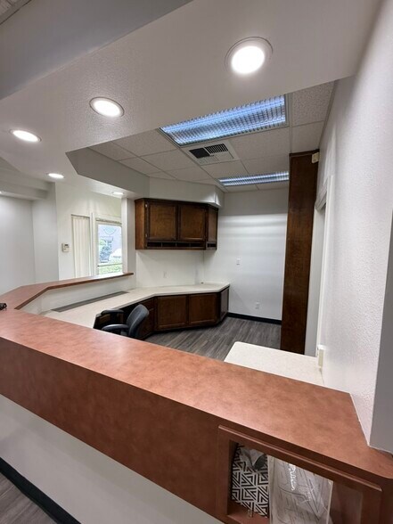 More Photos Of 1481 Live Oak Blvd, Yuba City Medical For Lease