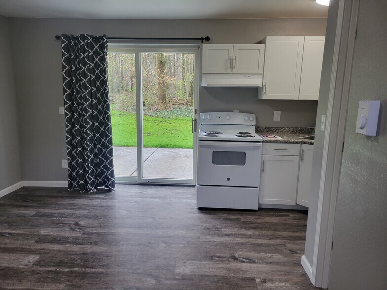 More Photos Of 6271 US Highway 322, Hartstown Apartments For Sale