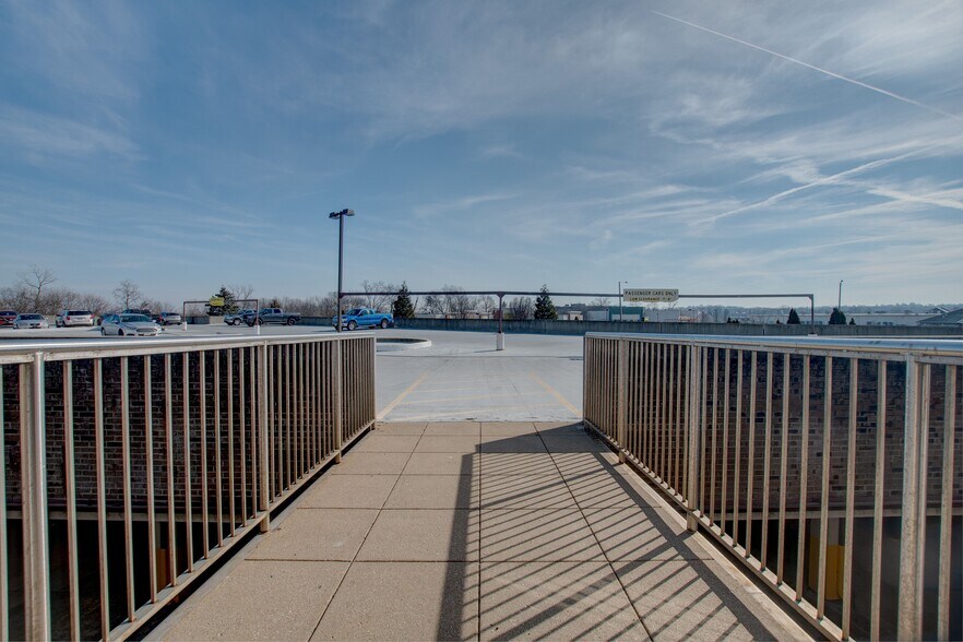 More Photos Of 860 NW Washington Blvd, Hamilton Medical For Lease