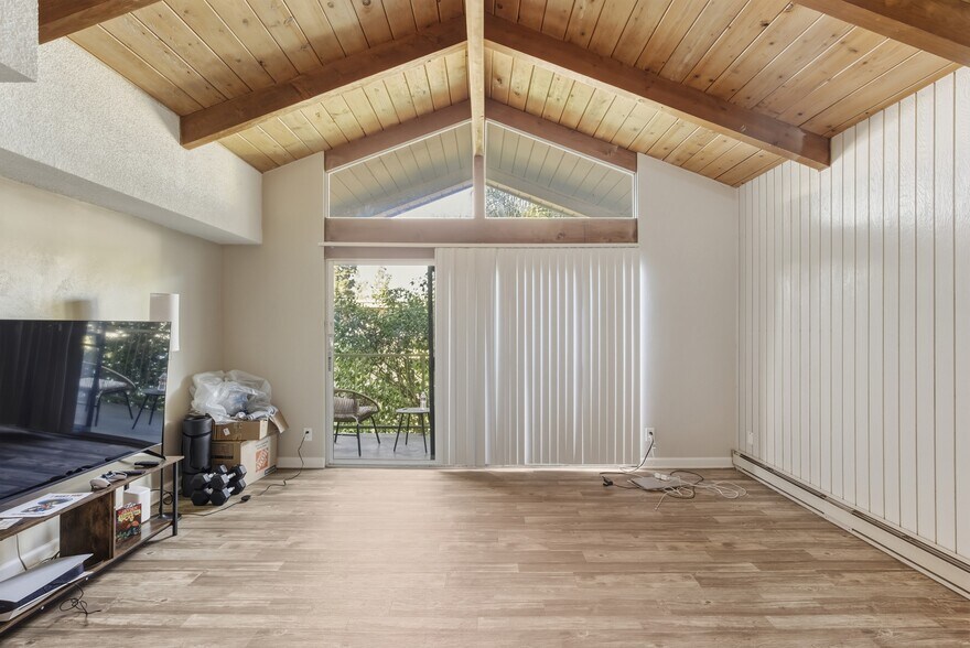 More Photos Of 5055 73rd St, San Diego Apartments For Sale