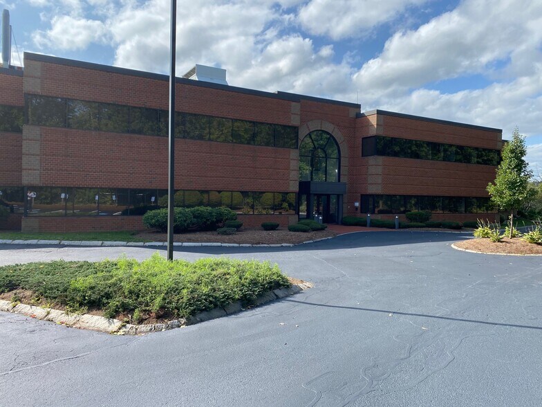 More Photos Of 33 Locke Dr, Marlborough Office For Lease