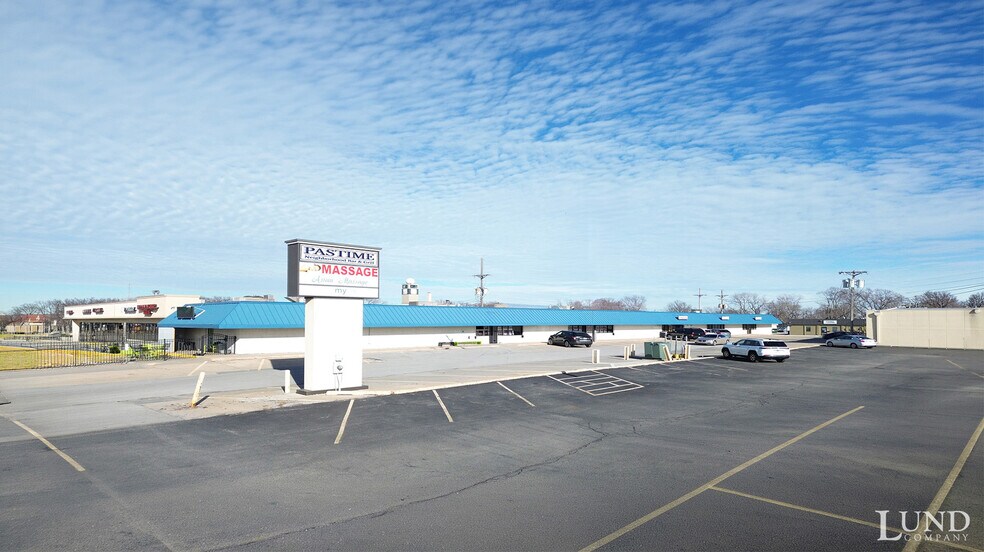 More Photos Of 5059-5069 S 108th St, Omaha Storefront Retail Office For Sale