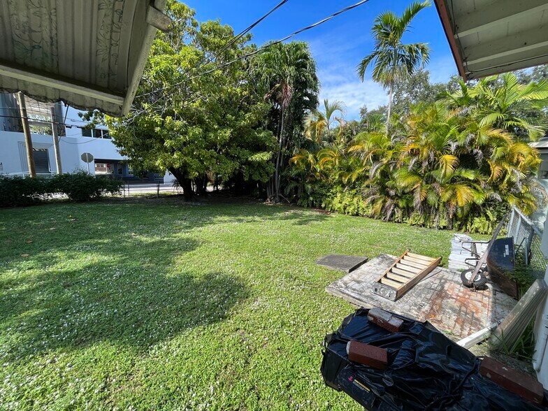 More Photos Of 648 South Dr, Miami Springs Medical For Sale