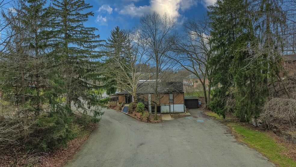 More Photos Of 4351 Old William Penn Hwy, Monroeville General Retail For Sale