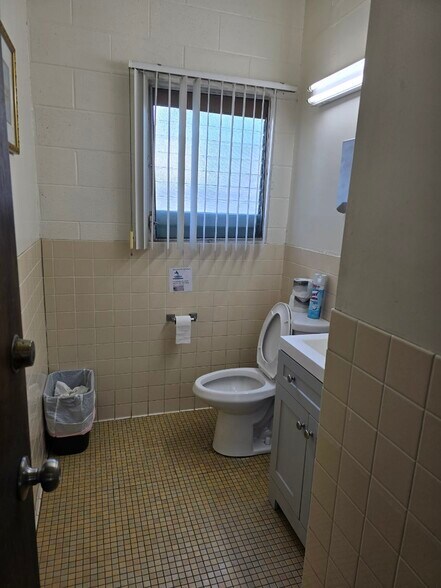 More Photos Of 4321 Lawehana St, Honolulu Land For Lease