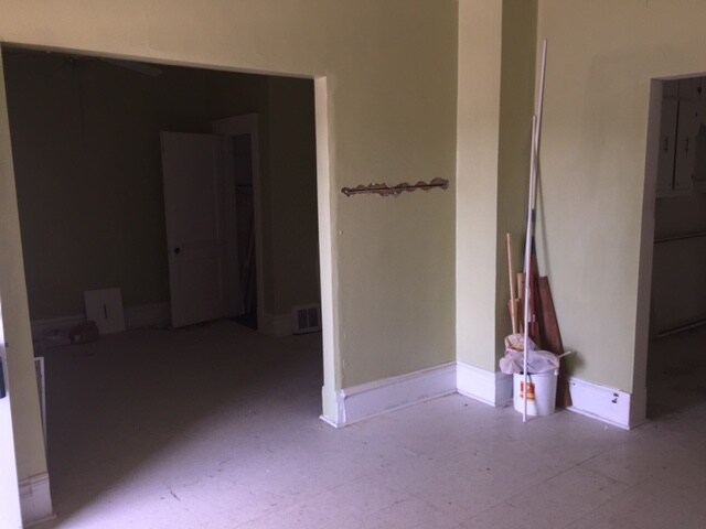 More Photos Of 7853 Olive Blvd, University City Office Residential For Sale
