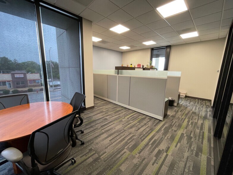 More Photos Of 475 E 162nd St, South Holland Medical For Lease