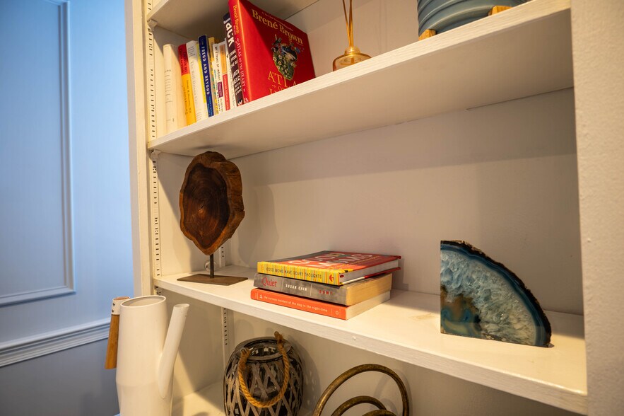 More Photos Of 1062 E Lancaster Ave, Bryn Mawr Apartments For Lease