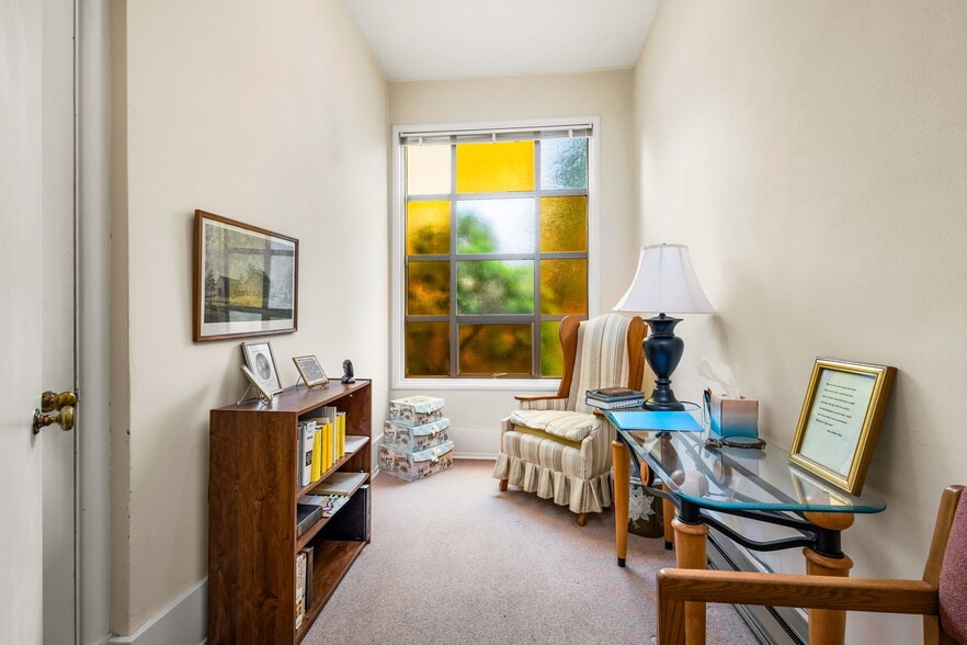 More Photos Of 537 7th Ave SW, Albany Religious Facility For Sale