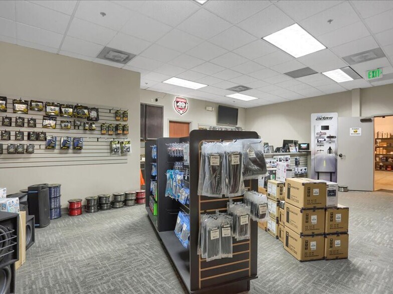 More Photos Of 715-735 S Jason St, Denver Warehouse For Sale