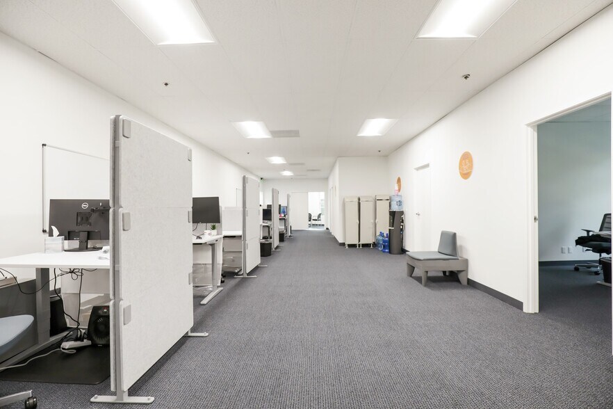 More Photos Of 32 Mauchly, Irvine Manufacturing For Sale