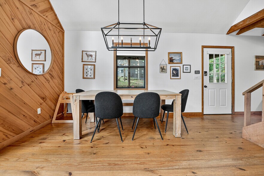 More Photos Of 77 Alpine Way, Blairsville Hotel For Sale