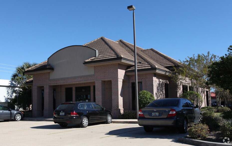 Primary Photo Of 115 Penman Rd, Neptune Beach Medical For Lease