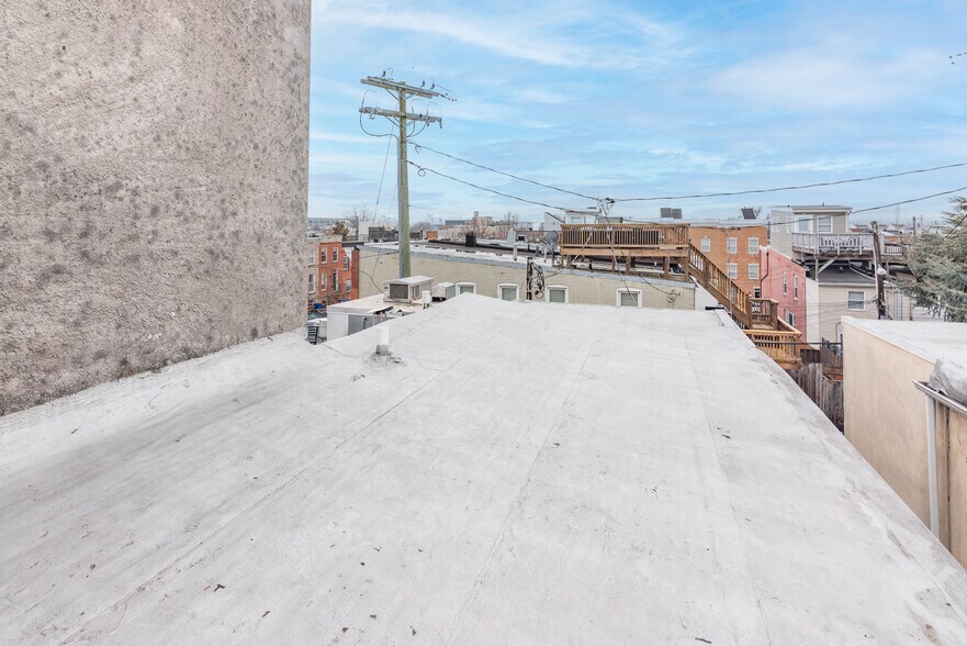 More Photos Of 1538 Light St, Baltimore Storefront Retail Residential For Sale