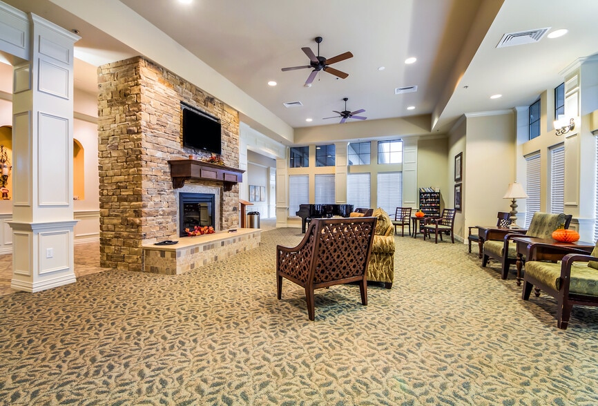 More Photos Of 3450 Wagon Wheel Rd, Garland Assisted Living For Sale