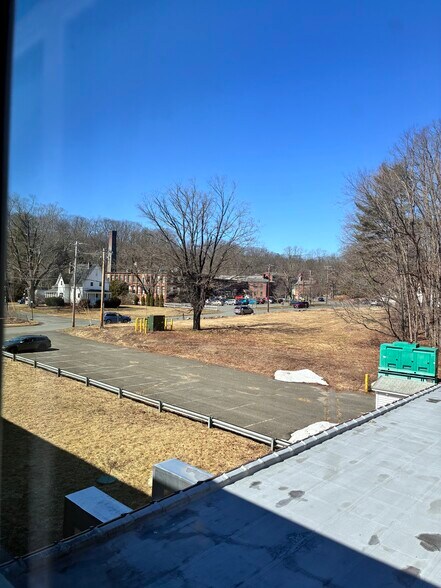 More Photos Of 20 Ladd Ave, Florence Manufacturing For Sale