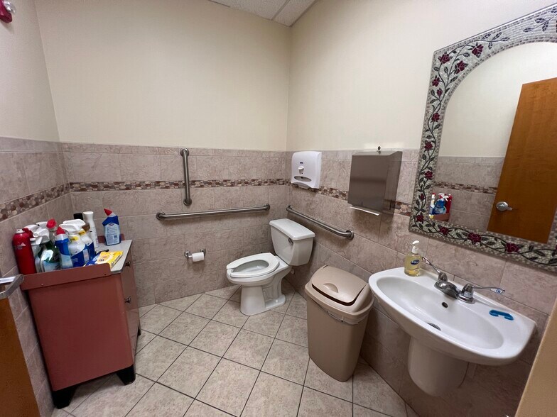 More Photos Of 656 W Lincoln Hwy, Exton Healthcare For Lease