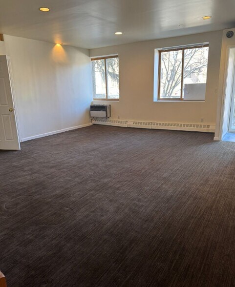 More Photos Of 11882 Metropolitan Ave, Kew Gardens Healthcare For Lease