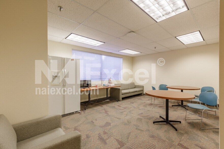 More Photos Of 1 S Main St, Saint George Bank For Sale