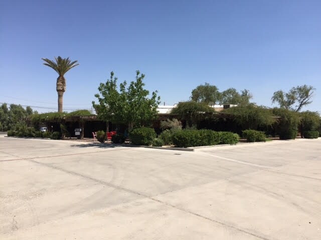 More Photos Of 690 Old Ca-58, Barstow Restaurant For Sale
