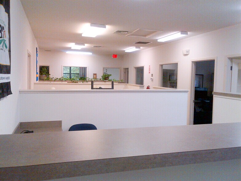 More Photos Of 1949 Commonwealth Ln, Tallahassee Office For Sale