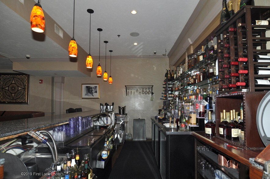 More Photos Of 146 Acorn St, Providence Freestanding For Sale