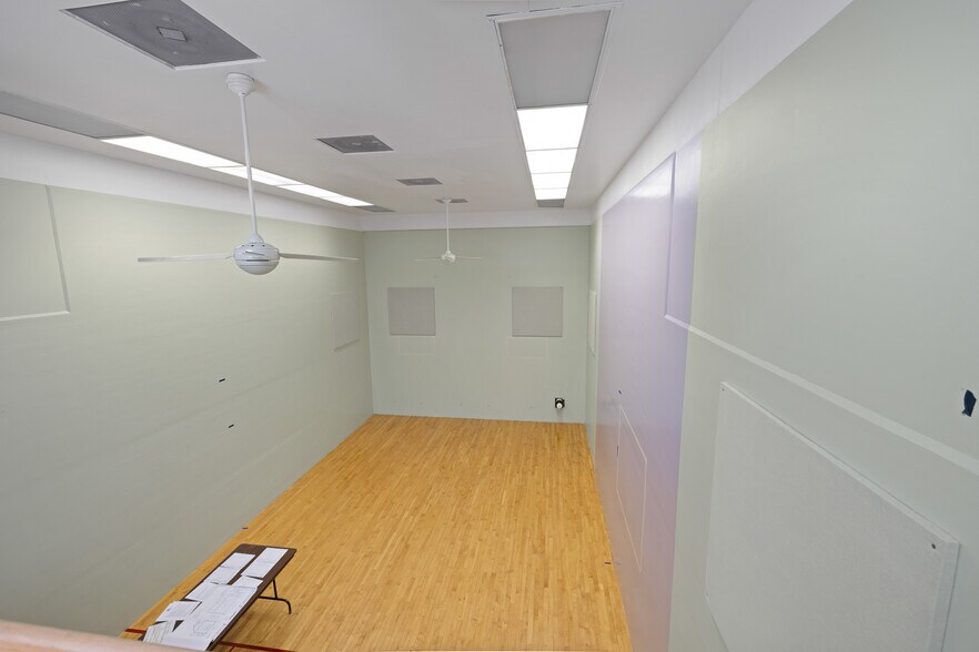 More Photos Of 68 Lyme Rd, Hanover Office Residential For Sale