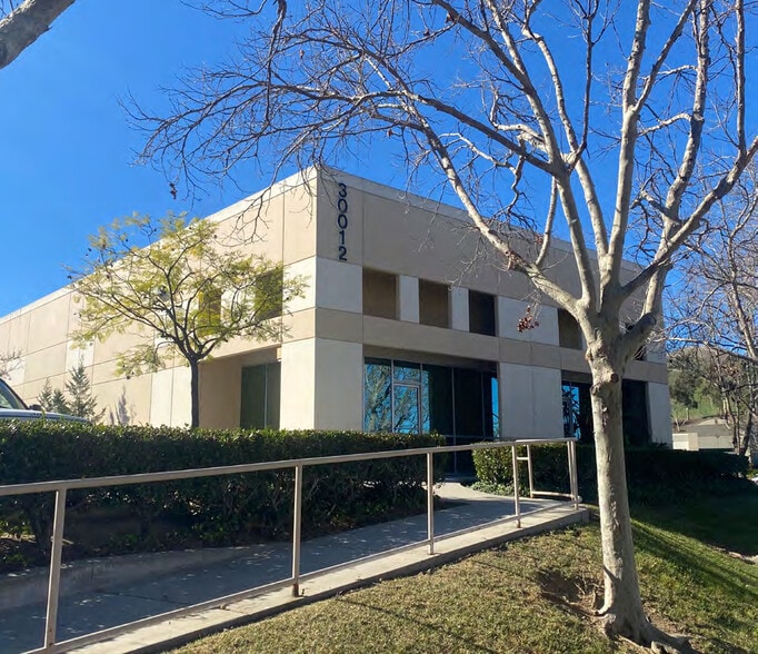 More Photos Of 30012 Aventura, Rancho Santa Margarita Warehouse For Sale