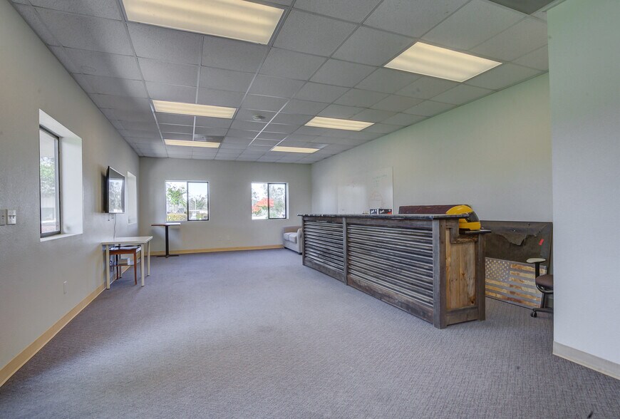 More Photos Of 1671 Zachi Way, Redding Industrial For Lease