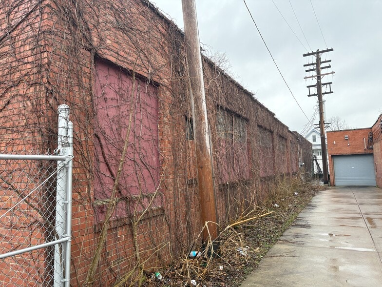 More Photos Of 718 E 163rd St, Cleveland Warehouse For Sale