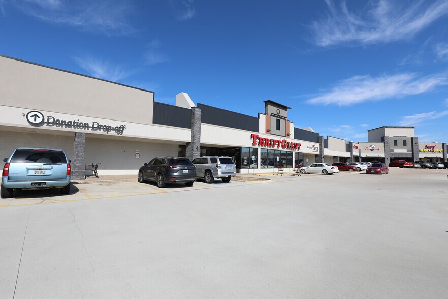 More Photos Of 5000 Main St, The Colony Unknown For Lease