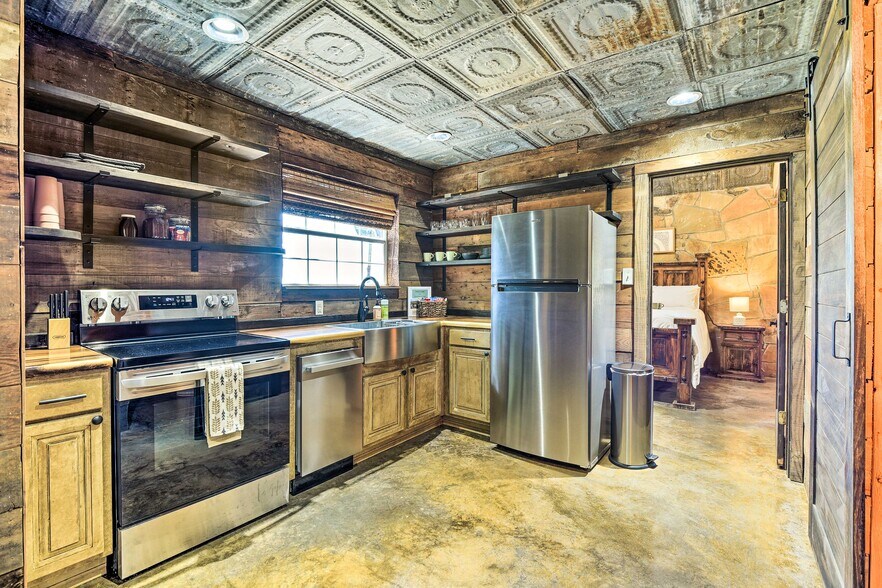 More Photos Of 3112 Sunset School Rd, Sunset Land For Sale