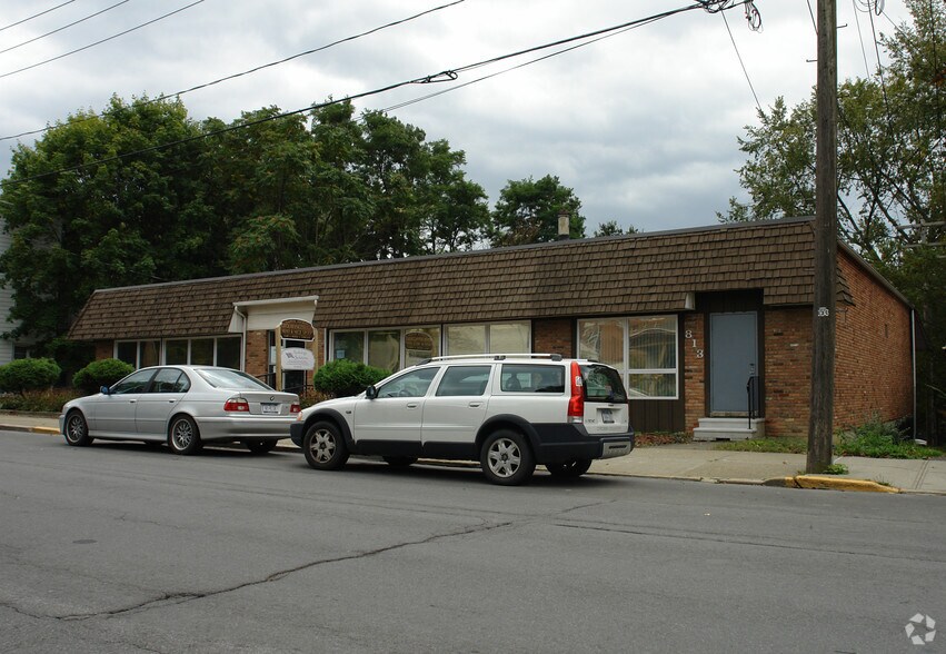 Primary Photo Of 813 Warren St, Hudson Medical For Lease
