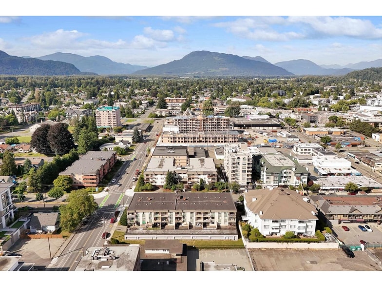 More Photos Of 45744 Spadina Av, Chilliwack Apartments For Sale