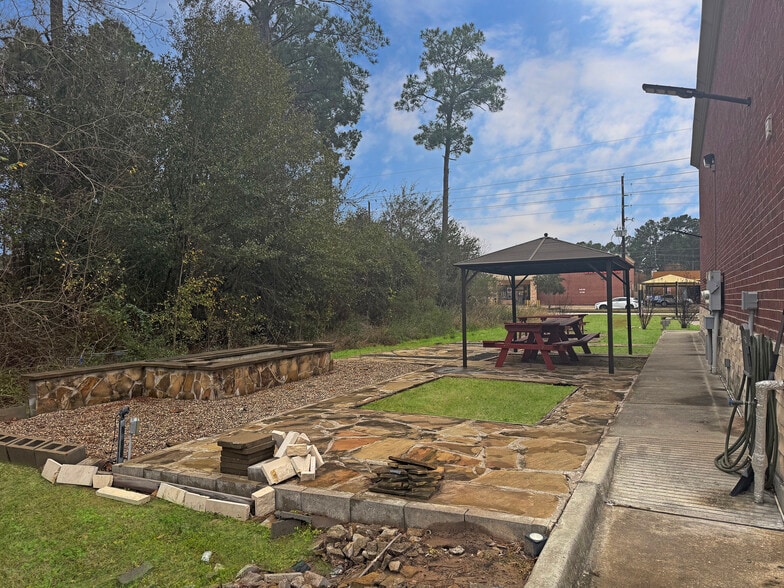 More Photos Of 13044 Grant Rd, Cypress General Retail For Sale