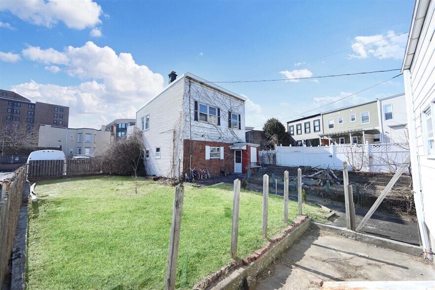 More Photos Of 115 Hackensack Ave, Weehawken Land For Sale