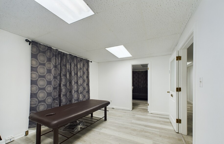 More Photos Of 68 Westfield St, West Springfield Storefront Retail Office For Sale