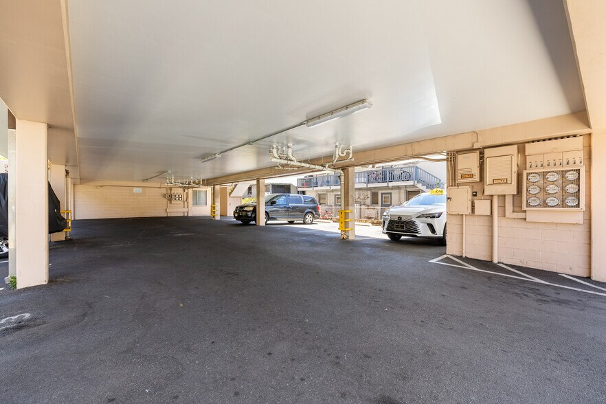 More Photos Of 2318 Lime St, Honolulu Apartments For Sale