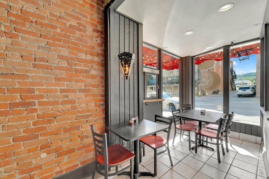 More Photos Of 121 W Main St, Trinidad General Retail For Sale