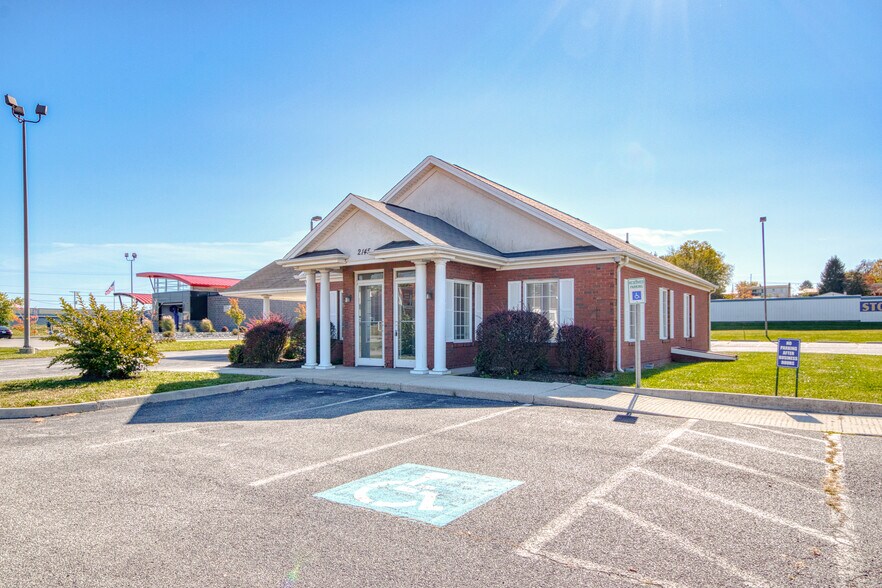 More Photos Of 2145 Roanoke St SE, Christiansburg Bank For Sale