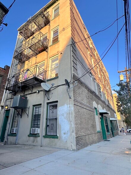 More Photos Of 1701 New York Ave, Union City Apartments For Sale