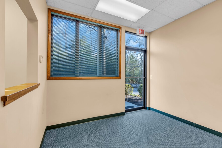 More Photos Of 2130 Highway 35, Sea Girt Medical For Sale