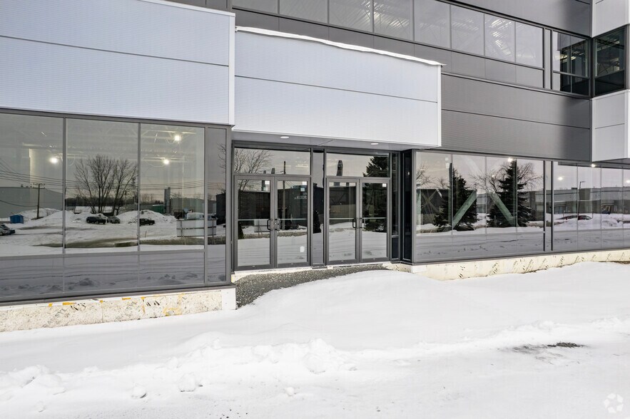 More Photos Of 342 Rue Henry-Bessemer, Bois-des-filion Warehouse For Sale