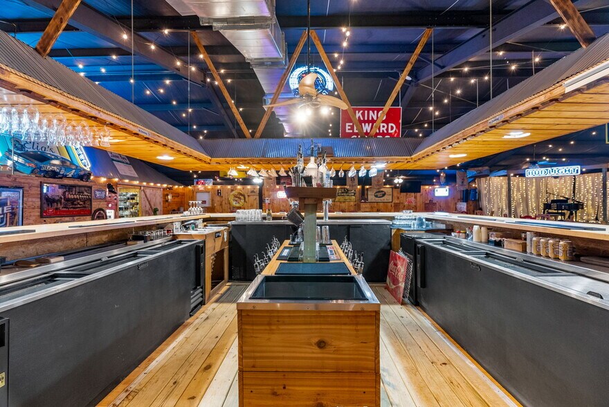 More Photos Of 3801 Happy Bend Rd, Atkins Restaurant For Sale