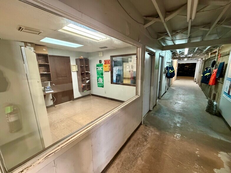 More Photos Of 2601 E Hwy 80, Abilene Office For Sale