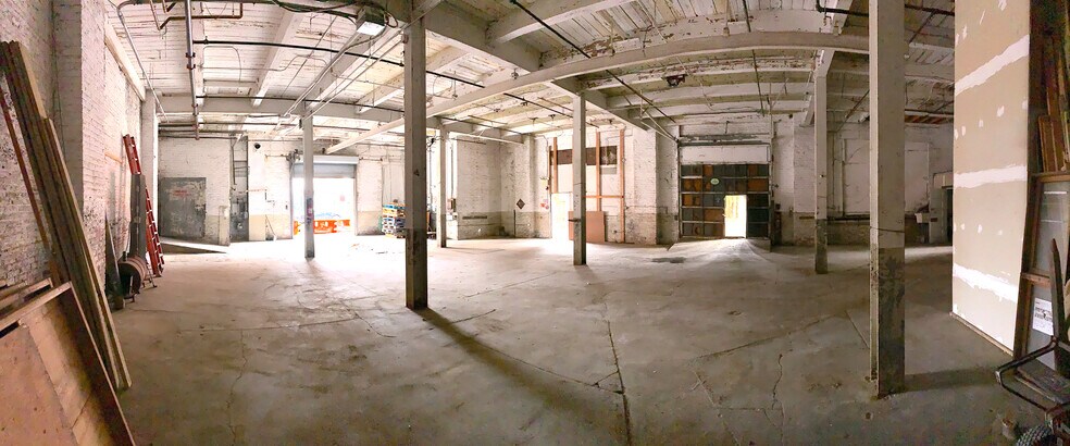 More Photos Of 1930 E Huntingdon St, Philadelphia Warehouse For Lease