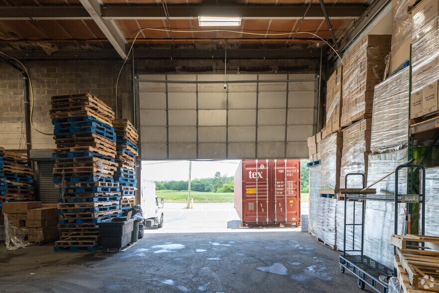 More Photos Of 2500 Grant Ave, Philadelphia Freestanding For Lease